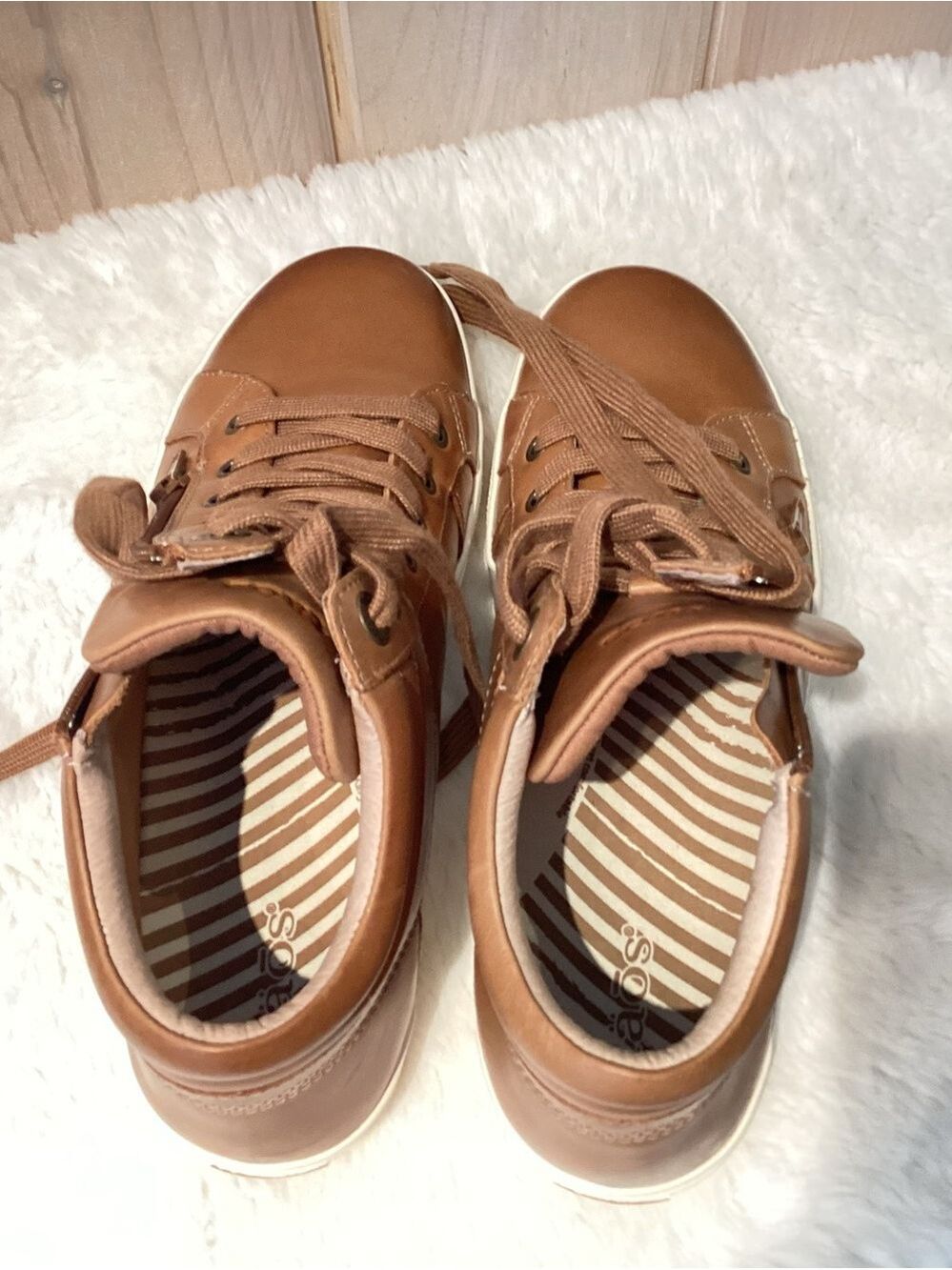 Taos Winner Leather High Top Sneaker Caramel - Picture 9 of 13